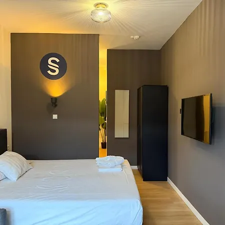 Central Studios Apartment *